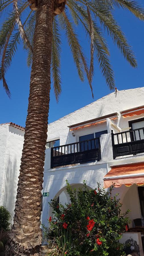 شقة Deluxe Seaview-Sunsets !Transfe-R Inc! Pool,2Aircond,2Tv65",600Mb Dishwasher,,2 Beaches,Anfi-View باتالاباكا المظهر الخارجي الصورة
