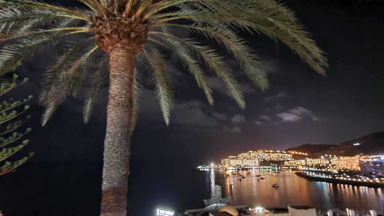 شقة Deluxe Seaview-Sunsets !Transfe-R Inc! Pool,2Aircond,2Tv65",600Mb Dishwasher,,2 Beaches,Anfi-View باتالاباكا المظهر الخارجي الصورة