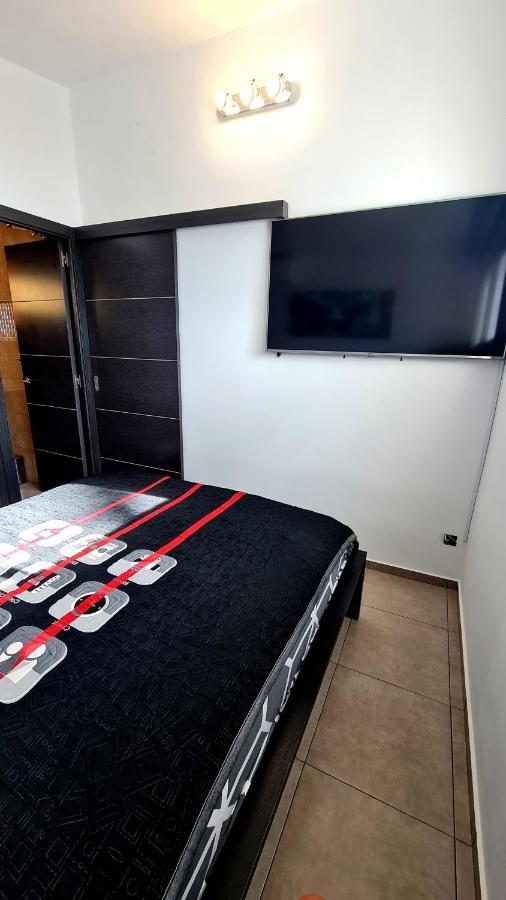 شقة Deluxe Seaview-Sunsets !Transfe-R Inc! Pool,2Aircond,2Tv65",600Mb Dishwasher,,2 Beaches,Anfi-View باتالاباكا المظهر الخارجي الصورة
